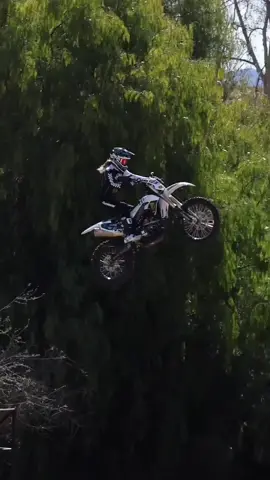 #foryourpage #bikestunt #bikeriding #viral 