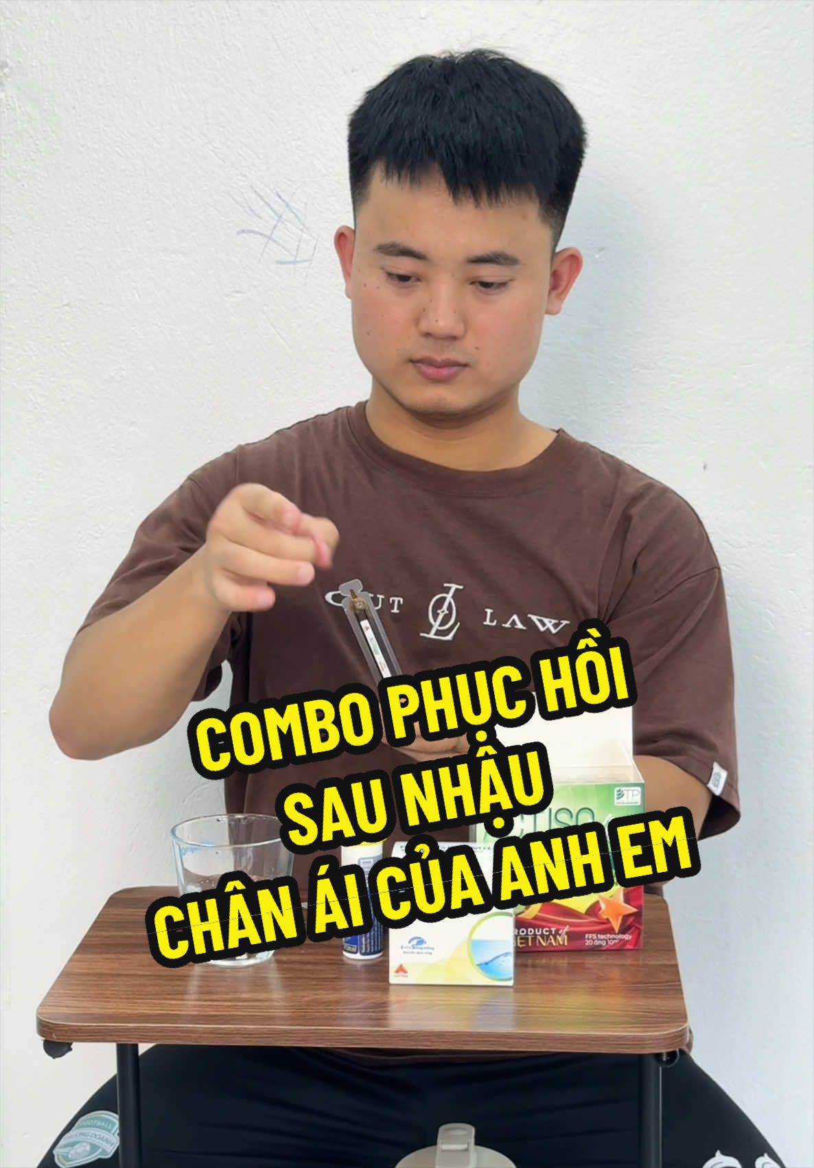 Combo phục hồi nhanh sau nhậu, hỗ trợ giải độc gan, ổn định đường ruột và bổ sung nước, bổ sung điện giải cho cơ thể #combophuchoisaunhau #giaidocgan #menvisinh #bosungdiengiai #thaidocgan 