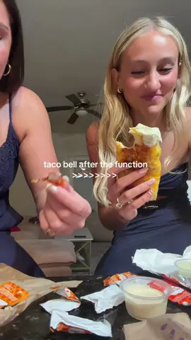 found this gem in my drafts @kenn now i'm craving a grilled cheese burrito✨🧀🌯 #tacobell 