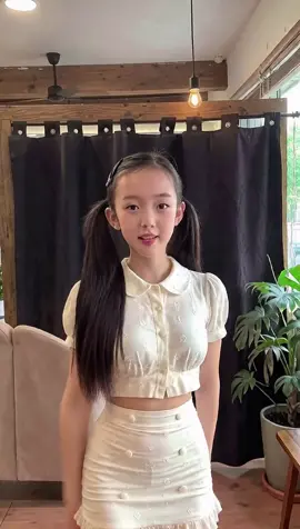 #甜妹手势舞 #萌妹子 #舞蹈生 #甜妹 #甜妹 #舞蹈生的日常 