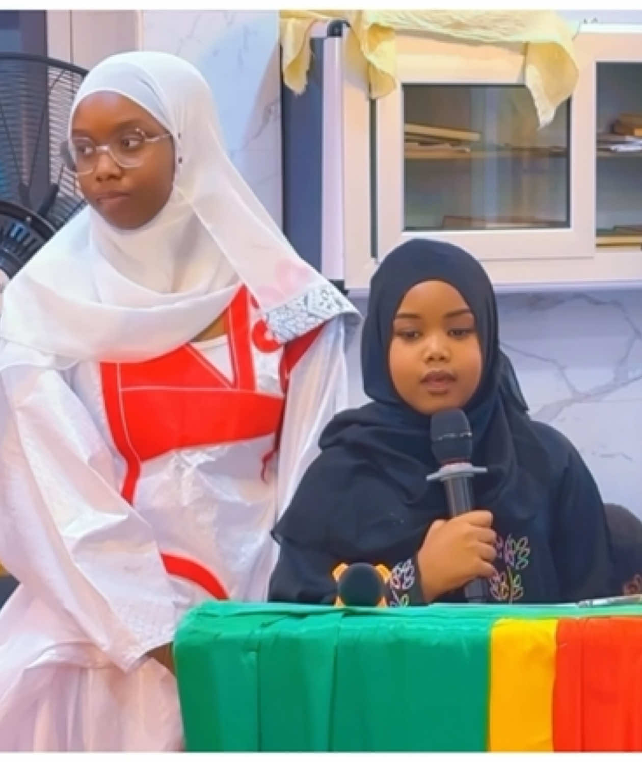 Achoura 1448 , Nous avons célébré cette journée bénie en commençant par la lecture du Saint Coran par Mariam Sankaré,suivie d’invocations pour la paix,la stabilité et la sécurité au Mali ainsi que dans le monde entier. Qu’Allah accepte nos prières et protège notre cher pays. Âmîn. 🇲🇱