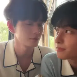yêu nhau đến nổi cọng tóc cũng không nỡ rời xa 😌 #hechangxi #heyanzhao #xizhao #viral 