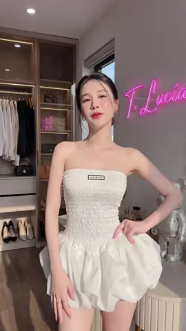 #xuhuong, #xuhuongtiktok, #viral,#thoitrangnu #vayxinh 