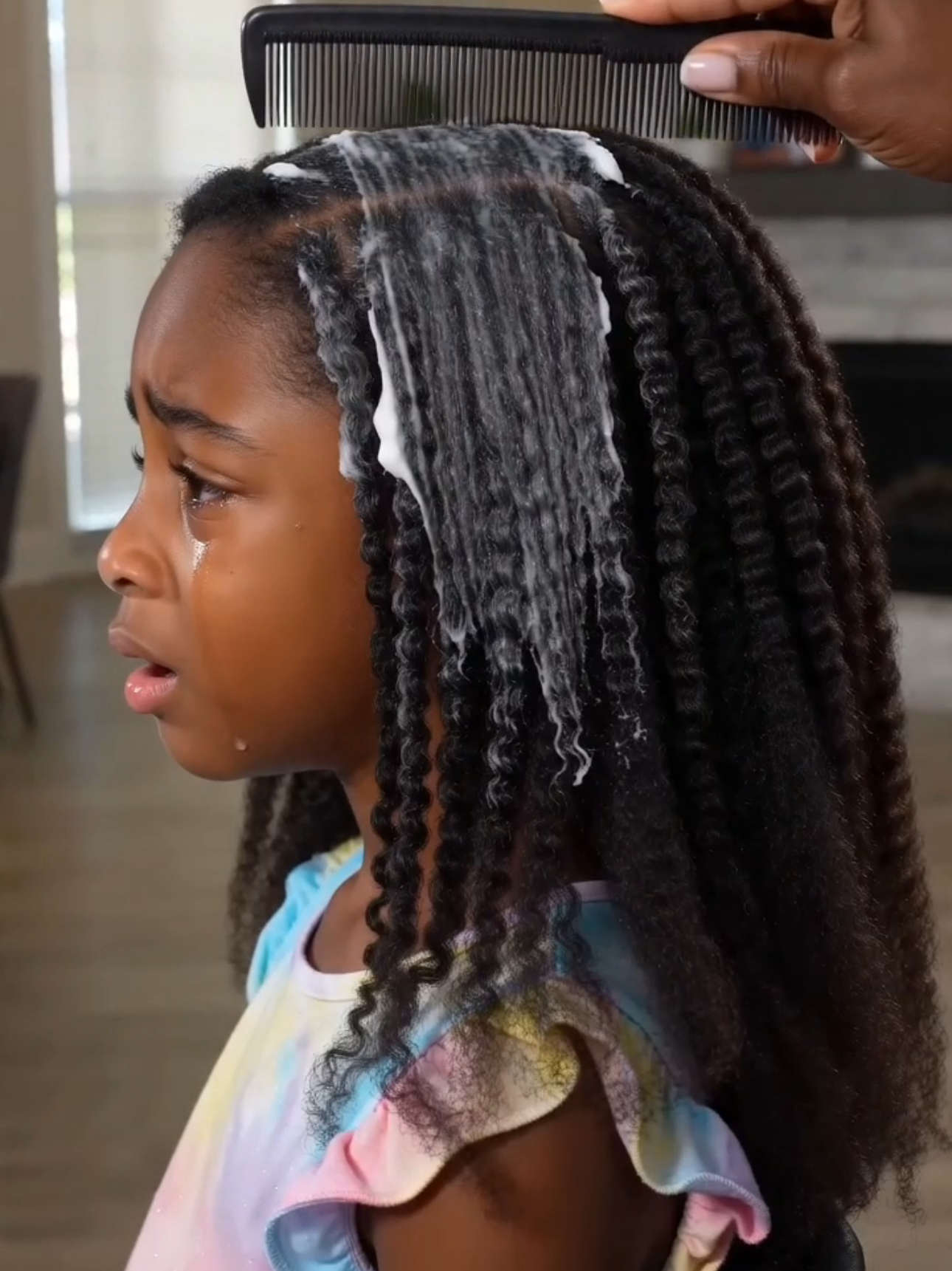 Con esta crema, el cabello de esta chica quedó completamente liso. #tiktokgrowthchallenge 