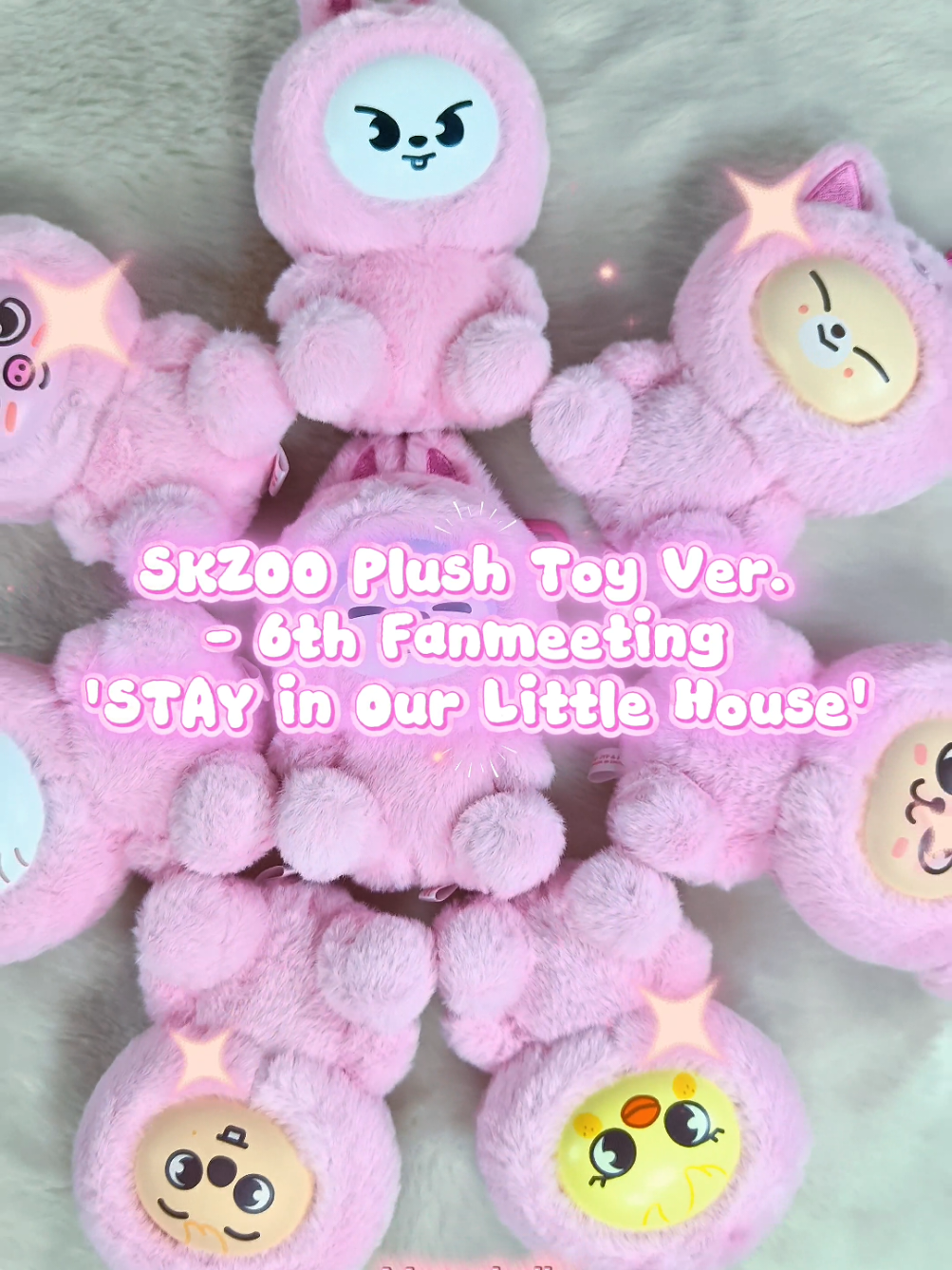 💖SKZOO Plush Toy Ver. 6th Fanmeeting 'STAY in Our Little 
 Calling all STAY! 📢 Penghuni 'STAY in Our Little House' lagi nyari rumah baru nih. Yuk adopsi SKZOO Plush Toy edisi Fanmeeting ke-6 ini buat nemenin kamu di kamar. Detail outfit-nya beneran selucu itu, dijamin asli 100% official 🏠✨
 Limited stock available 👀  
 #straykids #skz #straykidsstay #skzoo #kpopmerch