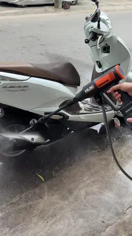 Máy rửa xe chạy pin Hukan tiện lợi, gọn nhẹ #mayruaxe #mayruaxepin #mayruaxegiađinh #mayruaxemini #hukan 