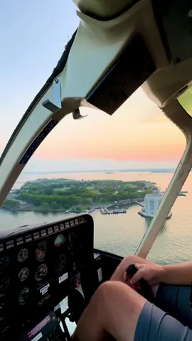 Lady Liberty from the skies 🗽✨ #nyc  #sunset #nyc 