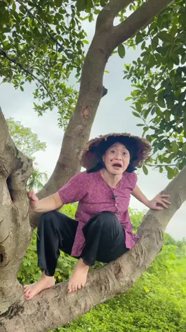 Các cụ nói cấm có sai, có tiền thì nhiều Bạn, hết tiền thì Bè cũng không thấy đâu 😂. #xuhuongtiktok #vuivemoingay❤️ #giaitritiktok #tuổi40 #haihuoc 