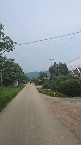 Đất nước mình còn đẹp, cần chi đâu nước ngoài, đặt chân lên tất cả mọi miền là ước mơ ta ước hoài !!! Hồ Đạ tẻh quê mình nè🥰🥰🥰  #dailyvlog #minhchau #quehuong 