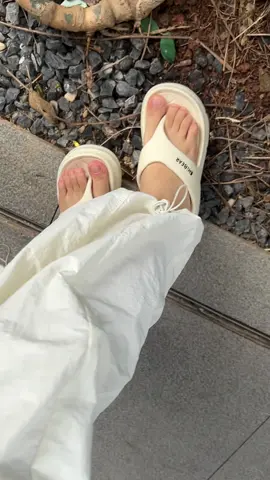 comefortable shoes#shoes #slippers #summervibes☀️ #DealsForYouDays 