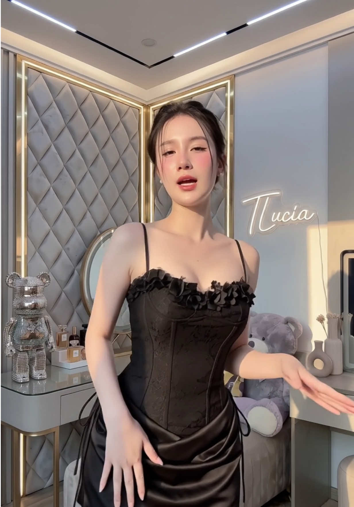 #xuhuong, #xuhuongtiktok, #viral,#thoitrangnu #trending 