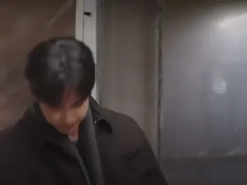 Kim Soohyun singing solo on Good Day… I know this video has already been shared many times, but I love it so much that it would be unforgivable not to leave it here too. Some moments are simply meant to be enjoyed. Him singing so calmly, smiling in his own way, and turning something simple into something special. What do you think? Had you seen it before? ✨ #KimSoohyun #김수현 #GoodDay #kdrama