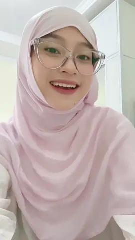 Kenapa UMRAH PAS semakin relevan saat ini? Di tengah banyaknya kekhawatiran soal travel umrah bermasalah, pertanyaan calon jamaah sekarang bukan hanya “berapa biaya umrahnya?” tapi juga “apakah dana saya aman?”  Karena itu, UMRAH PAS (Pay After Safar) hadir sebagai solusi yang lebih aman, nyaman, dan transparan. Dengan sistem ini: ✅ Jamaah cukup membayar DP di awal ✅ Sisa dana tetap berada di rekening jamaah ✅ Dana diblokir sesuai mekanisme yang disepakati ✅ Jamaah berangkat dan menyelesaikan ibadah umrah terlebih dahulu ✅ Pelunasan dilakukan setelah layanan umrah selesai sesuai ketentuan Jadi, yang dijaga bukan hanya perjalanan ibadahnya, tapi juga ketenangan hati, keamanan dana, dan kepercayaan jamaah sejak sebelum berangkat hingga pulang ke Tanah Air. ✨ Kalau kamu sedang mencari perjalanan umrah yang lebih aman dan nyaman, Salam Travel siap menjadi teman perjalanan ibadahmu.  📞 Informasi & konsultasi: +62 897-5947-777 (kak ifah) #SalamTravel #UmrahPAS #PayAfterSafar #UmrahMudah #UmrahAman 