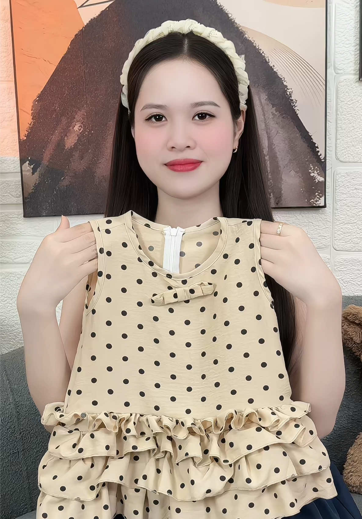 Váy công chúa in hoạ tiết chấm bi bèo tầng cho bé #phamdiutb #thoitrangtreem #vayxinhchobe 