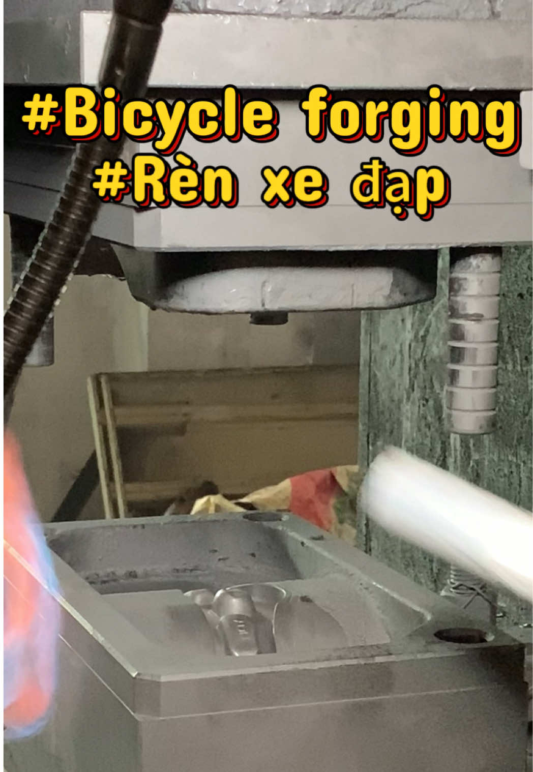 Motorcycle Samsung connecting plate forging and one-piece molding, instant delivery#forging #ren #cnc #factory #hotforging 