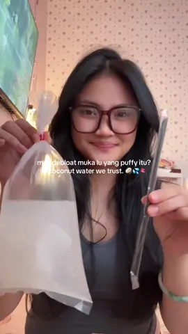 my kind of es cekek,  btw s&k berlaku ygy. #coconutwater #airkelapa 
