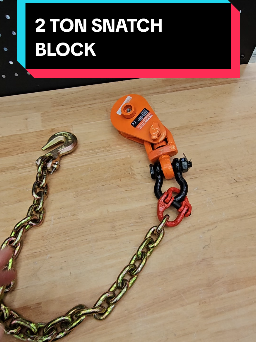 VEVOR 2 TON SNATCH BLOCK WITH 2 FT G80 CHAIN AND G80 HOOK, 3