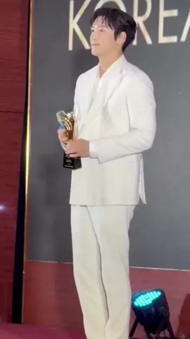 29-06-26 Da Nang Asian Film Festival IV (Vietnam) Dzień drugi festiwalu. Dziękuję za udostępnienie 🫶#jichangwookpolska #jichangwook #배우 #지창욱 #jichangwookfans 