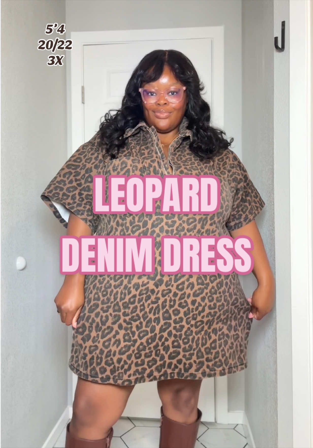 this denim dress is plus size approved and goes up to a 5X 💖 #plussizeoutfits #plussizeootd #plussizedress #plussizedresses #plussizefallfashion 