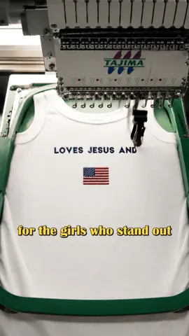 Loves Jesus and America too 🇺🇸 #jesus #godbless #christiantiktok #jesuschrist #america 