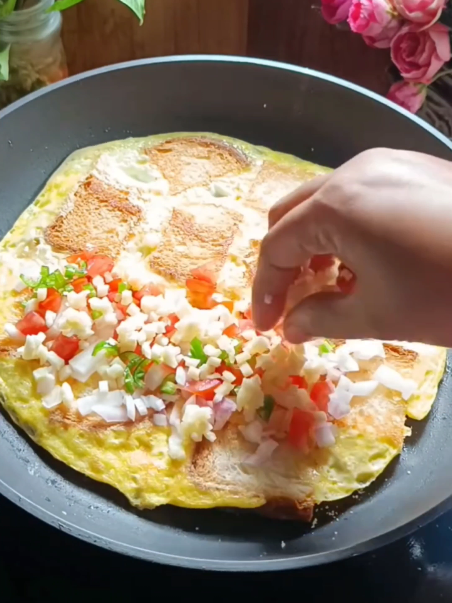 Egg Tawa Fry..... #northindianfood  #bollywoodmusic  #viralpost2024  #viralpost2025  #viralpost2026  #foodreview  #homestyling  #recipeoftheday  #kitchentips  #kitchenhack  #breakfastrecipes  #breakfastideas  #eggs  #positivevibes  #Foodie  #viralchallenge  #healthyeating  #facebookreels  #homecooking  #kitchentips  #digitalcreator  #Foodie  #food  #cooking  #breakfast  #explorepage  #wraps  #EasyRecipe 