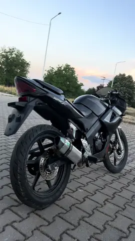 Honda CBR 125cc Fillimi perfekt për çdo motorist. Gjendje top, e ruajtur🏍️ Çmimi 1100€ #motorcycle #kosovo #fyp #lider #honda 