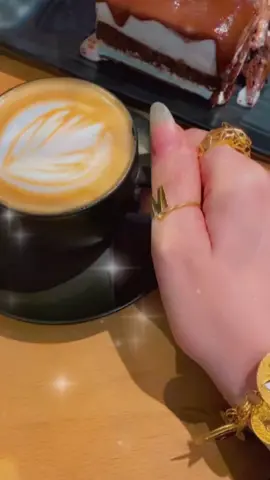 عموماً ڪُل شي بالدنيا ما اله  أمان ومُمڪن يتغير بثانية 💜.
