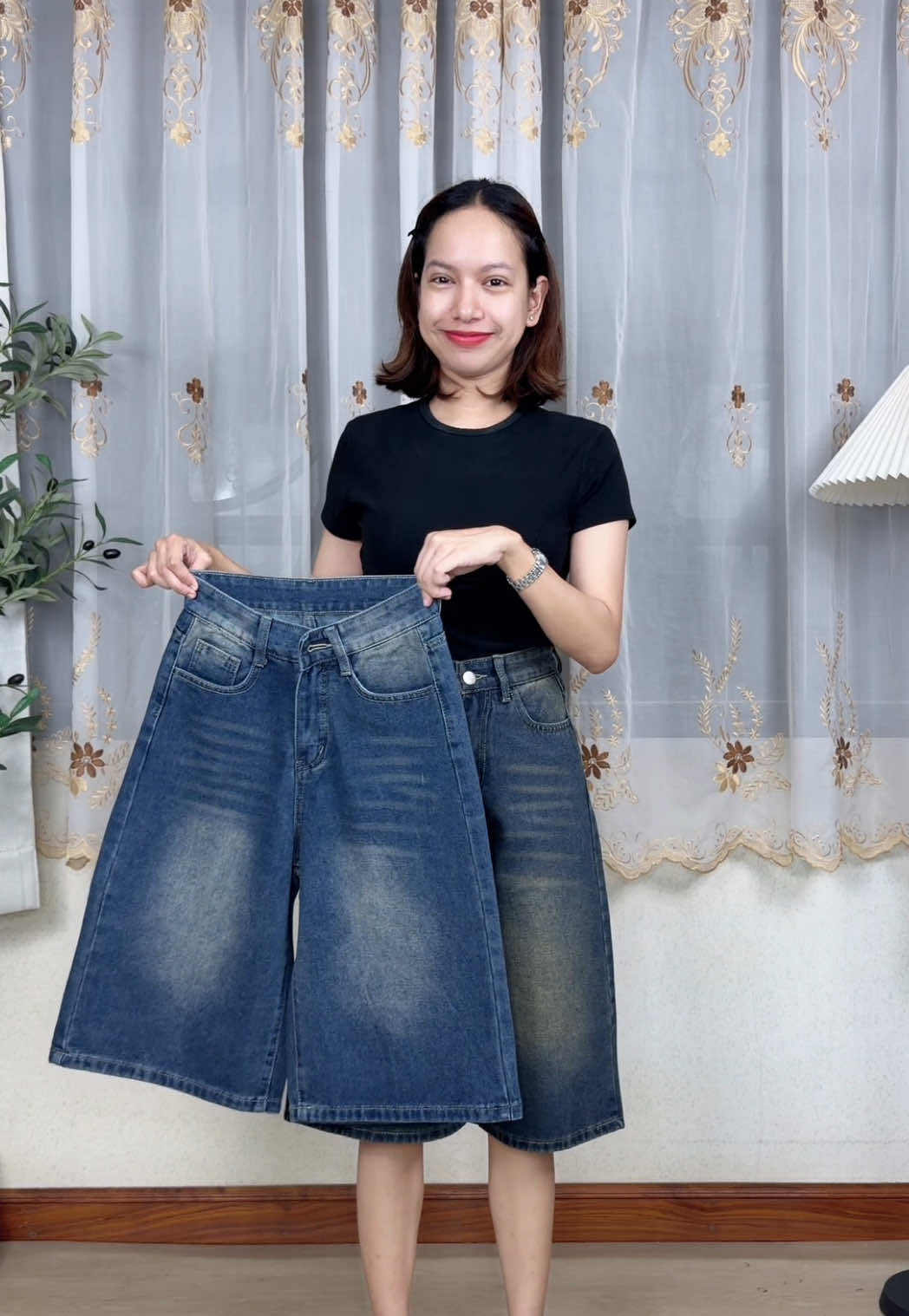 กางเกงยีนส์ ส่วน ป้าย NT Jeans ผ้าดีมาก ใส่สบาย ความยาวคลุมเข่ากำลังสวยเลยค่ะ 💓 #แฟชั่น #ฟีดดดシ #เทรนด์วันนี้ #กางเกงยีนส์ #ntjeans 