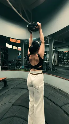 #foryoupage #fypシ゚viral #gymmotivation #gymgirl 