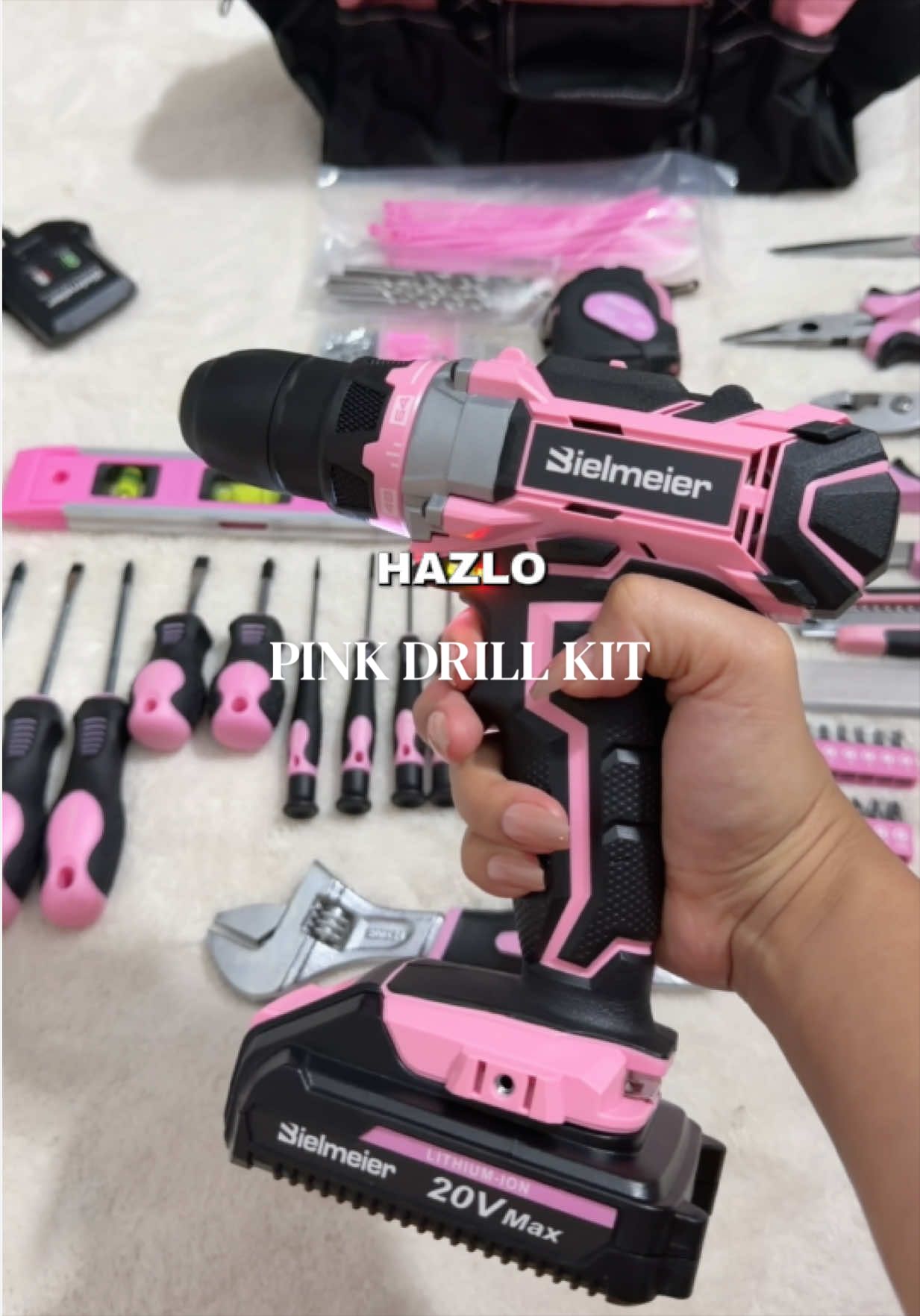 236 pieces ! 💕  #pinkdrill #drillsets #dealsforyoudays #diyprojects #toolkit 