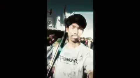Koi pailam na to😂