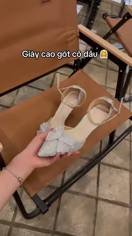 Cô dâu chọn giày cưới chưa? #giaycuoi #giaycodau #giaycaogot #caogotsangchanh #caogotditiec 