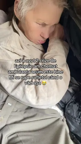 #foryupage eu astăzi ar fi trebuit să ajung la medic am avut noroc că fix înainte să plec am observat că nu se simte bine  m-am speriat foarte tare pentru că niciodată nu a avut două crize una după alta Sănătatea bunicii mele ESTE mai  importantă decât A mea eu o să mă programez pe altă zi 🙏😭