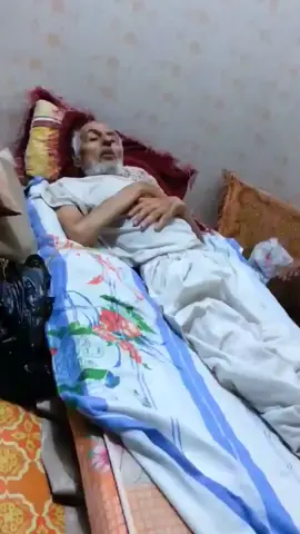 خالي الغالي المرحوم الاستاذ نزار عبدالباري يرثي العم والشاعر الكبير المرحوم محمد داخل المالكي #باسم_الكربلائي  #البصرة  #العراق  #الموتى_لاتنسوهم_من_دعائكم 