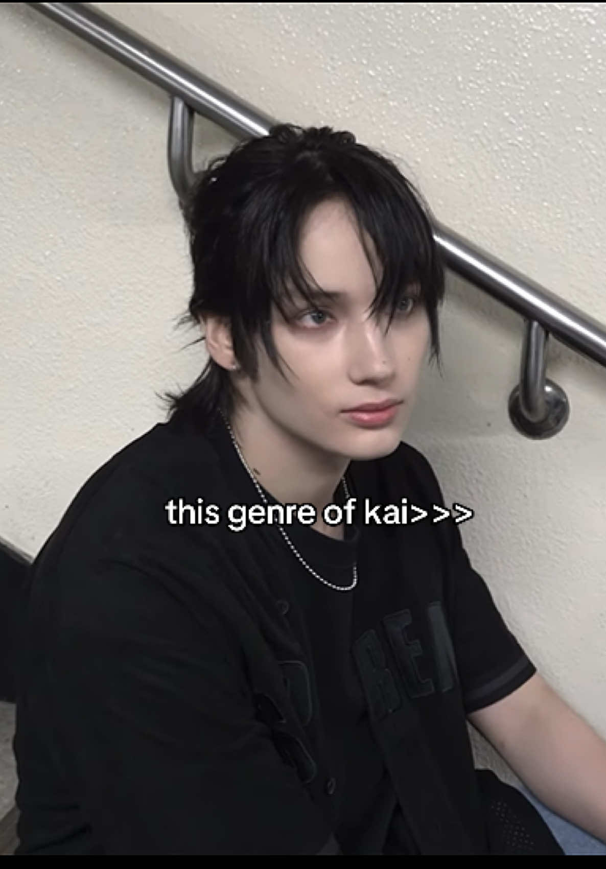 the long black hair tied up omggg 😍🤤😍🤤 I wish this era lasted longer but #hefineeitherway #hueningkai #txt 