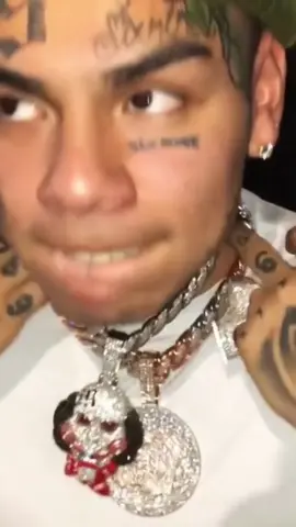 KING OUTSIDE 👀🔥⁉️#6ix9ine #6ix9inegx #foryou #viral 