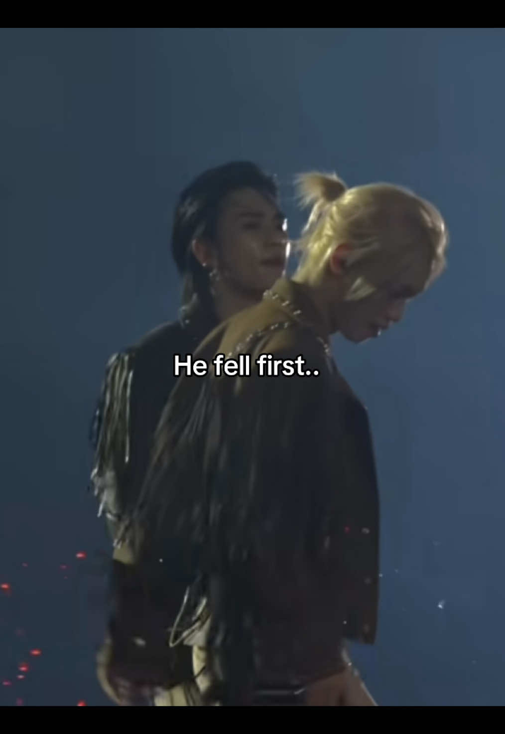 I love their relationship very much they’re my happiness 🥹🩵+ the way he look at him at the end 😭😭 - @Stray Kids  #straykids #hyunjin #felix #fyp #famous  Hyunlix moments jealous  Hyunjin stray kids  Felix stray kids skz 