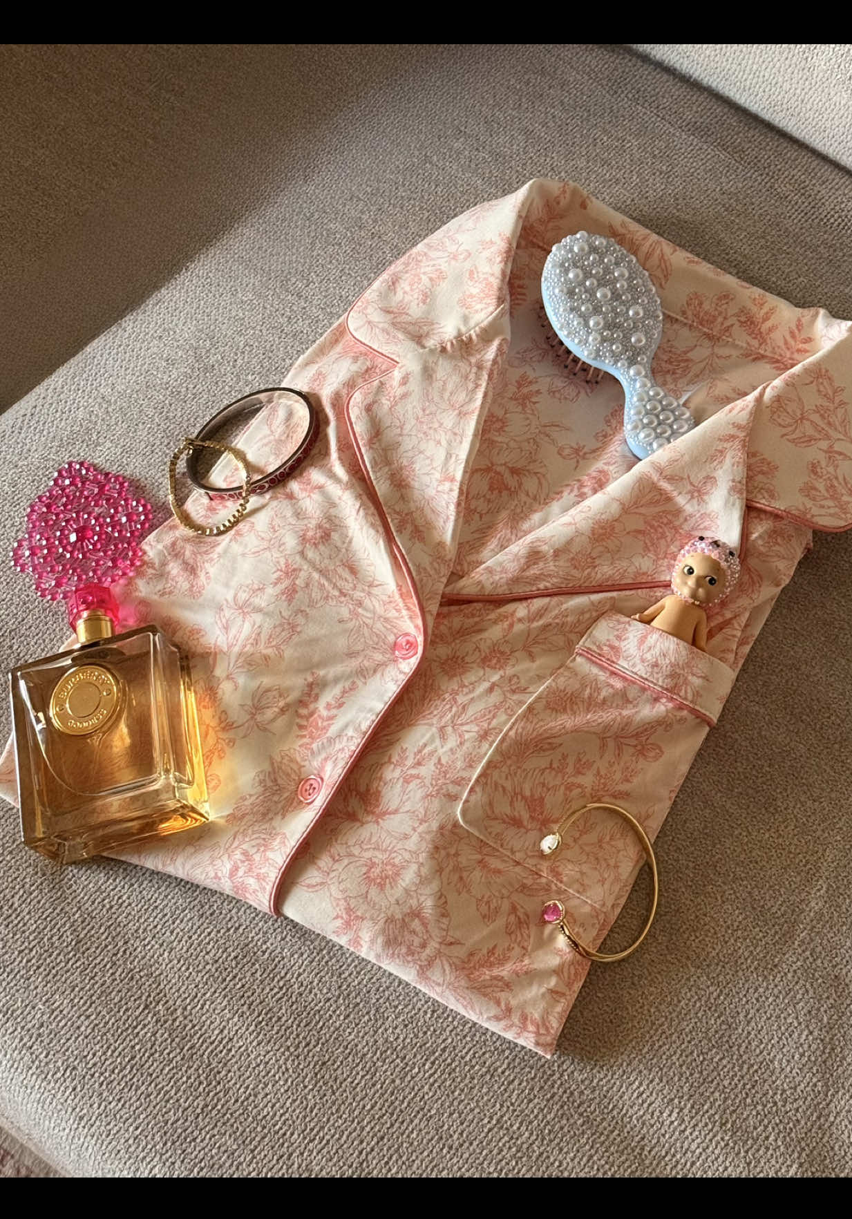 BEST PJ SET EVER! 💖 @Cozy Earth                                                      🔗 https://glnk.io/jl5ov/8e2                                                                                  Code: CE-AUSTYN to save $$$                                                                      #cozyearthpartner #fyp #clothes #cute #trending 