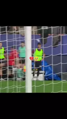 PEDRI 😭moment triste 😭💔 #triste #moments #pedri #fyp #football 