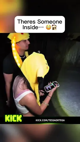 Tessa and Sal debate whether to approach a house after realizing it may already be occupied. 😨 What would you do in this situation? Watch the full clip for context. Follow for more stream clips 🔥 @zkrtti #tessaortega #sal #irlstream #exploring #streamclips     