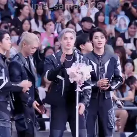 فاليمين عل الآخر✨️💗 #straykids #fyyyyy #fyp #مالي_خلق_احط_هاشتاقات #🏳️‍🌈 