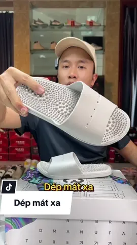 Sắm đôi dép mát xa đi cho êm, cho sướng chân nào các b ơi #manhgiay #depquaingang #deple #depnam #depnu 