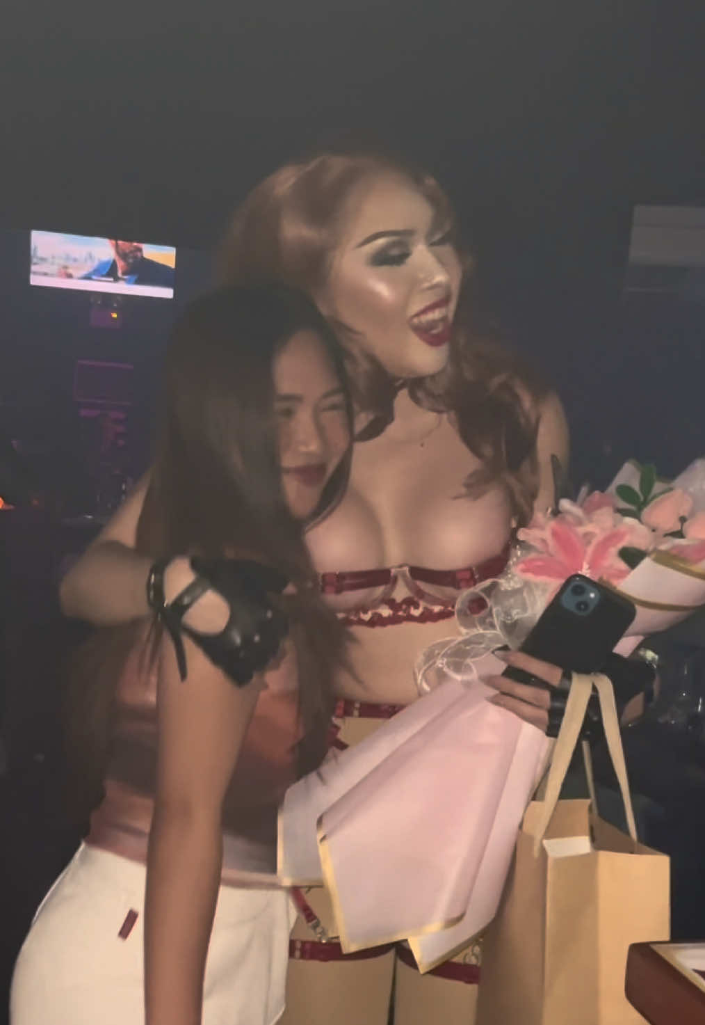 Happy Pride sa babe kong mahalch!!! @Mistress Khiendra 🫶🏻😙🏳️‍⚧️ #mistresskhiendra 