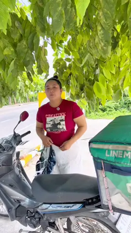 🇻🇳 😱 Yên xe rách đến lộ cả mút bên trong? Đừng vội tốn tiền thay yên mới! Chỉ cần một chiếc bọc yên da PU cao cấp là có thể che phủ hoàn hảo những vết rách cũ, giúp xe trông đẹp như mới ngay lập tức. ✅ Chống nước hiệu quả ✅ Chống trầy xước ✅ Da PU cao cấp, bền đẹp ✅ Lắp đặt dễ dàng chỉ trong vài phút Biến chiếc yên cũ kỹ thành như mới với chi phí cực tiết kiệm! 🔥✨ #tiktokshop66 #bọcyênxemáy #motorcycle #motorbike #bocyenxemay 