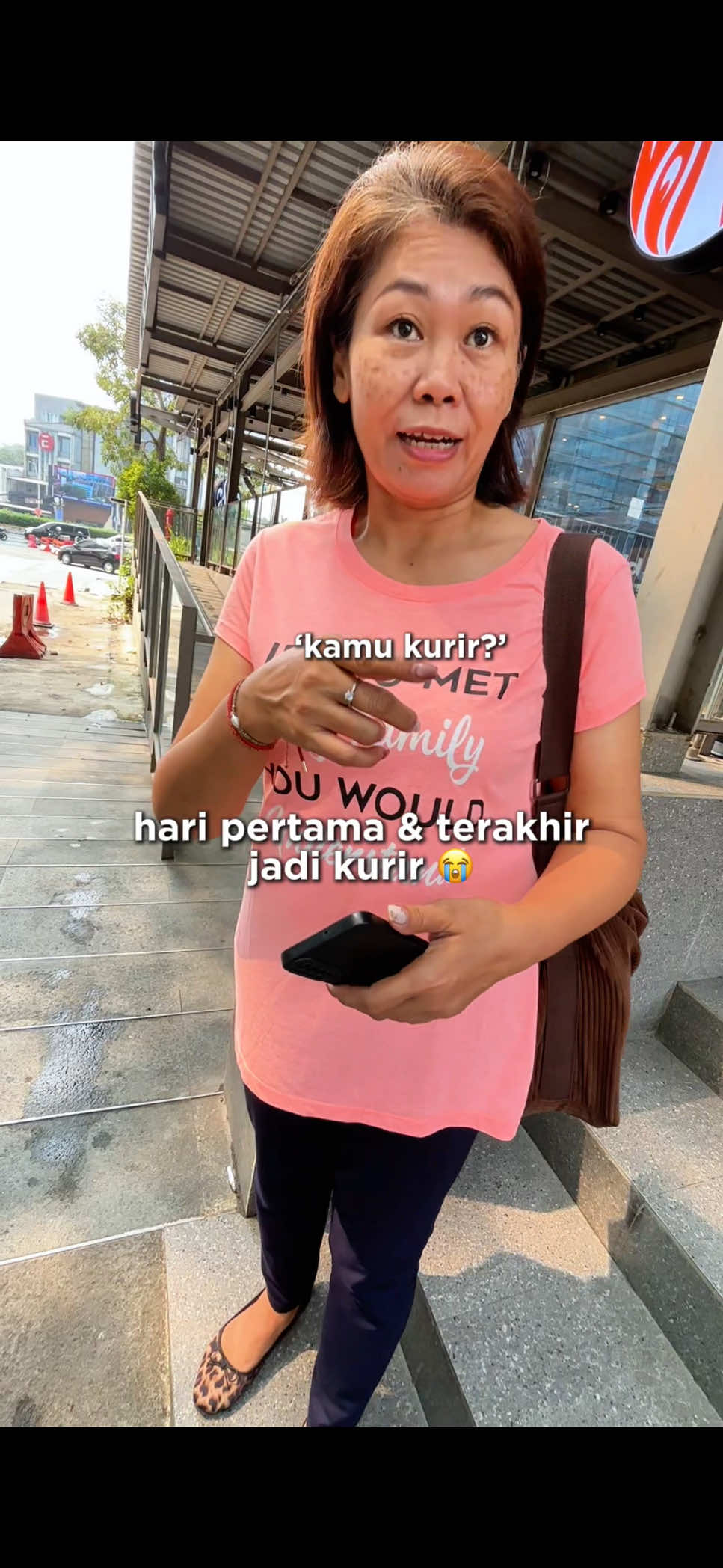 customer minta COD tapi bentukannya beda banget sama yang di foto profil plis?? 😭 apakah ini hari terakhirku jd kurir? #polynia #antiaging #skintok #botox #fyp 