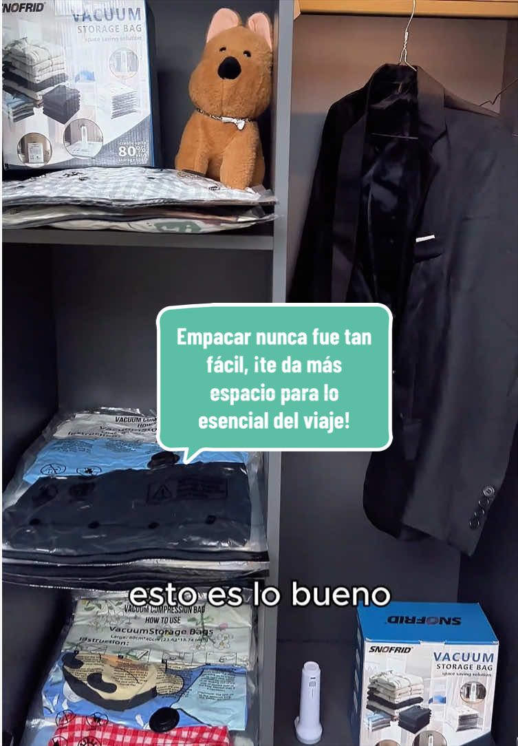Comprime tu ropa a una capa delgada, ahorra espacio sin esfuerzo. #Viajes #BombaDeVacío #EmpaqueDeViaje #AhorroDeEspacio #PackingHacks