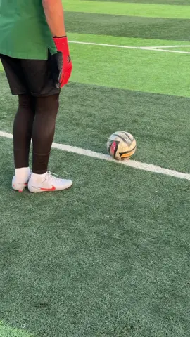 تعليم المناولات للحراس🧤.