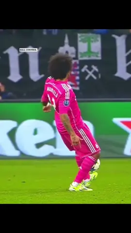 😳 Marcelo était dans une autre dimension. ⚽🔥 #football #marcelo #fyp #viral 