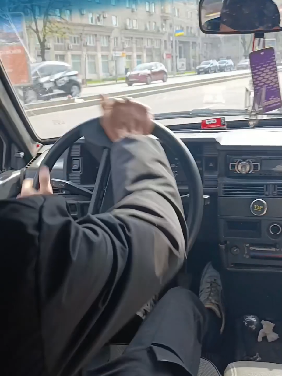 Крутим педали,пока все хорошо😅🚘#авто #едим #вперед #прикол 