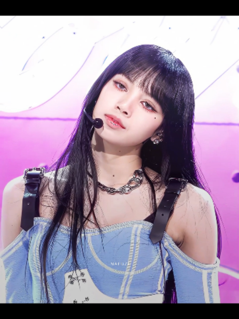 we need a lisa solo tour #lisa #lalisa #lisaedit #blackpink #blackpinkedit blackpink deadline world tour lisa fancam 4k edit, lisa edit, blackpink edit, high quality content, original content